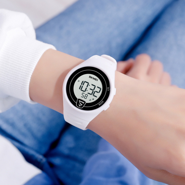 Часы наручные Skmei женские электронные спортивные 1798white